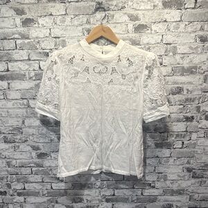 EUC Calcada Da Moda White Lace Women's Blouse Size 48